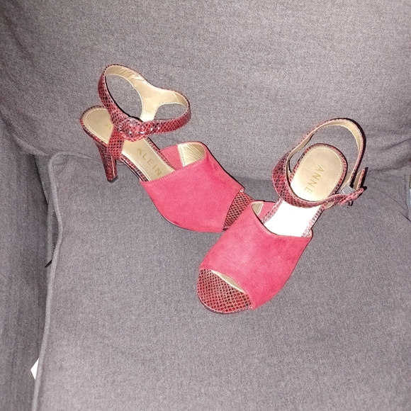 Anne Klein heels maroon/burgundy size 7